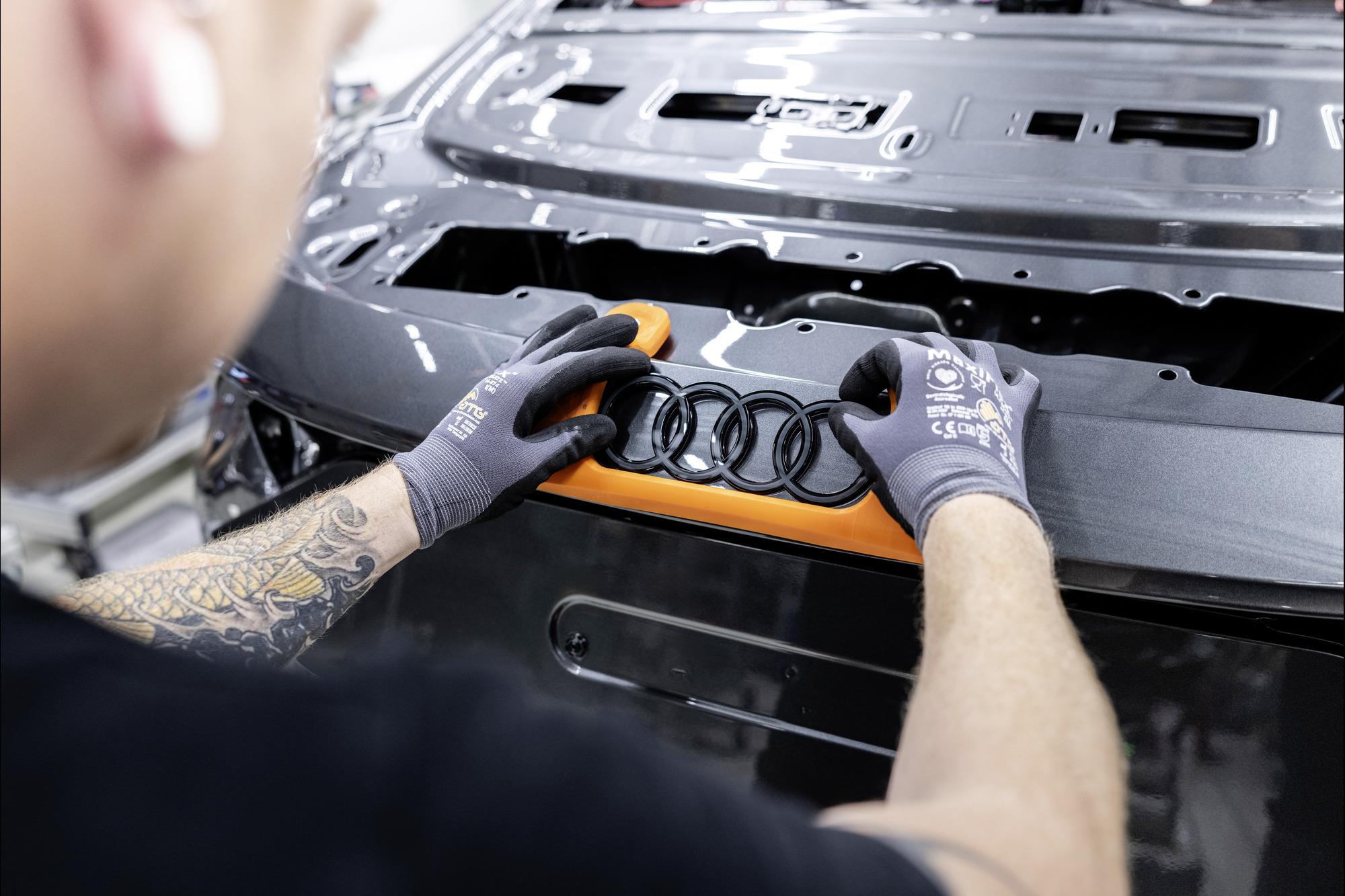 Η Αudi επιβεβαιώνει τα νέα Q3 και A7